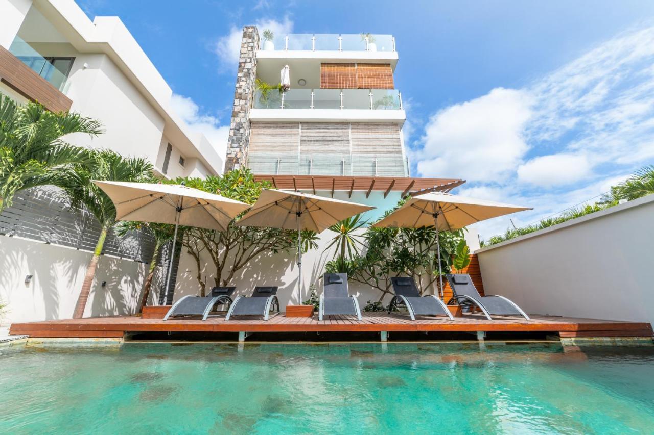 Beachcove Apartment 9 In Pereybere Pereybere Beach Exteriör bild