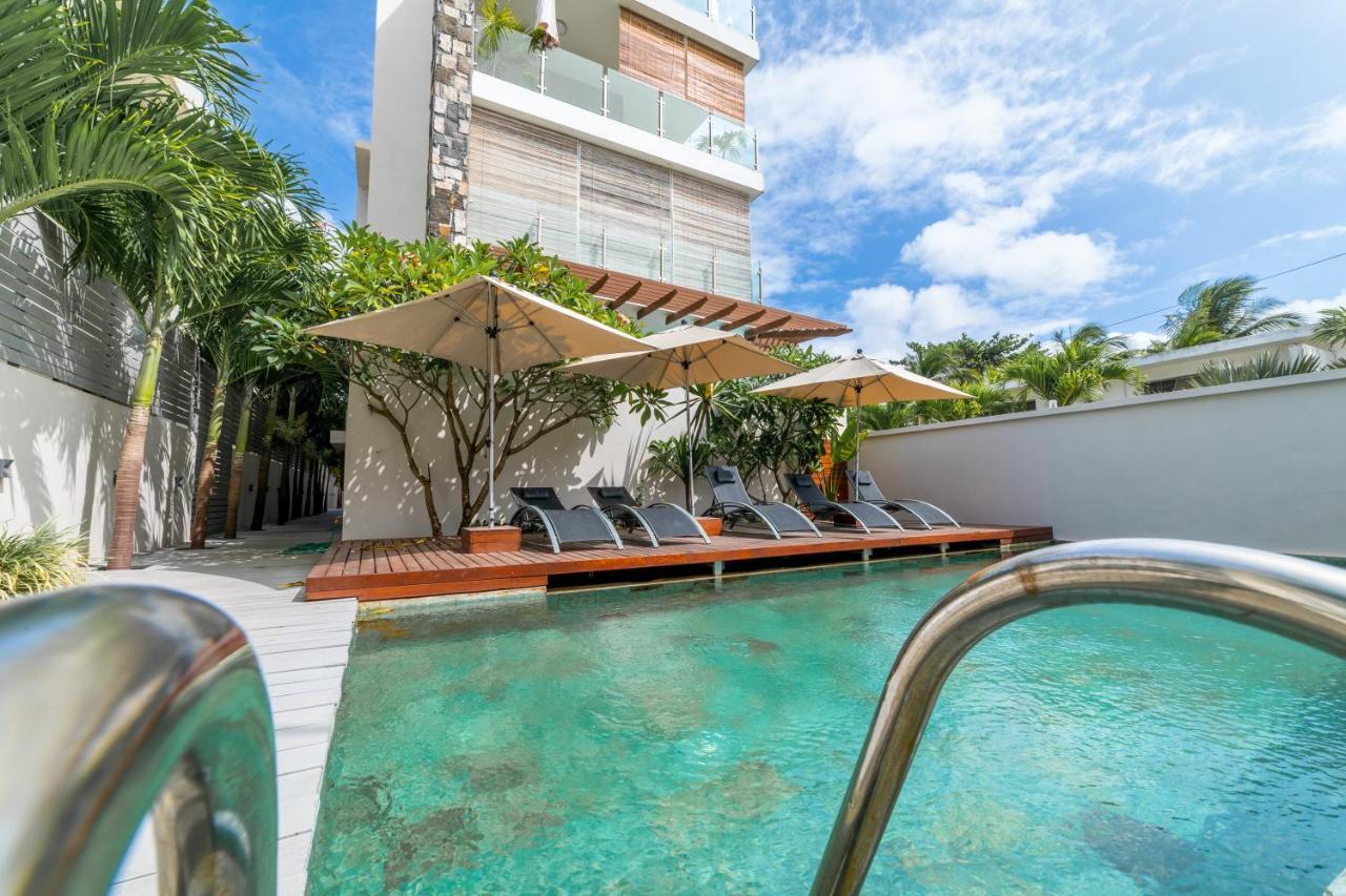 Beachcove Apartment 9 In Pereybere Pereybere Beach Exteriör bild