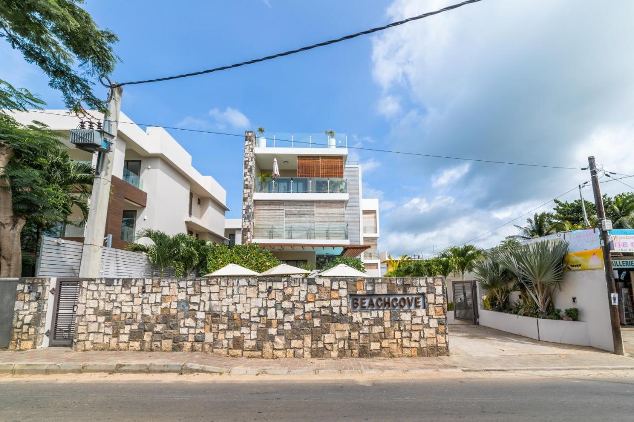 Beachcove Apartment 9 In Pereybere Pereybere Beach Exteriör bild
